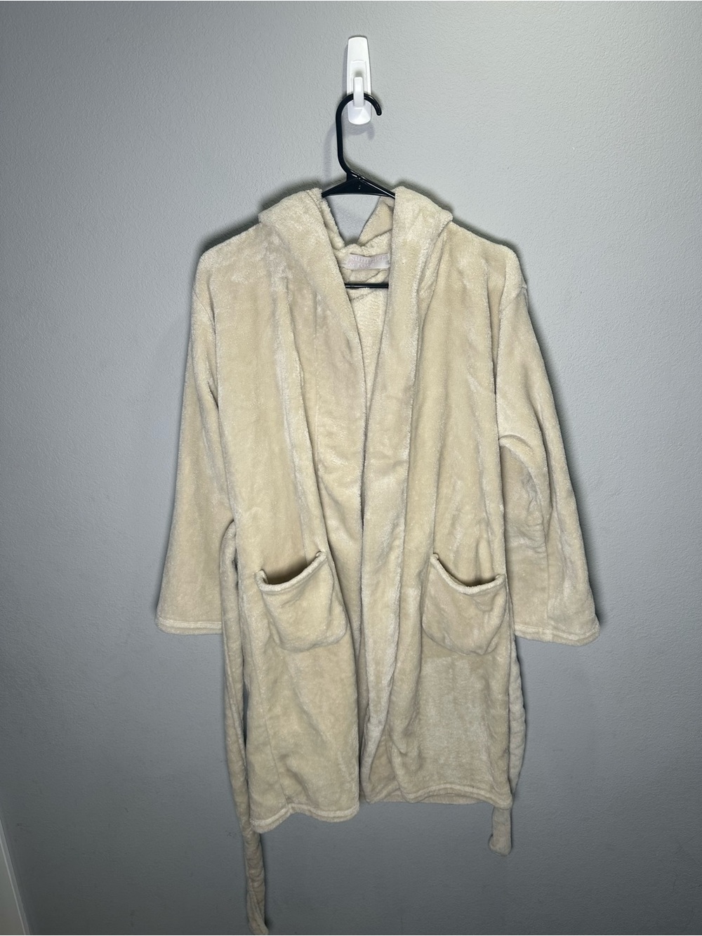 summer & rose Plush Cream Hooded Bathrobe with Pockets